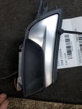 229.au1g12 Audi A5 2012 Door Handle Interior 907493 229.au1g12 Audi A5 2012 Door Handle Interior 907493
