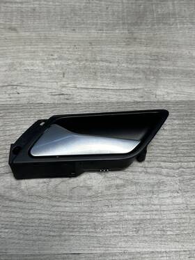 5c6839113a Audi Rear Left - Interior Door Handle / Release Vw Jetta Black