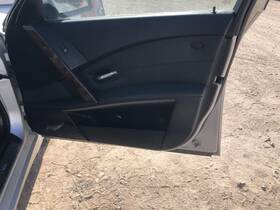 204.bm1o07 Bmw 2004-2007 530i Front Interior Door Trim Panel Right Passenger Black Sdn 9071