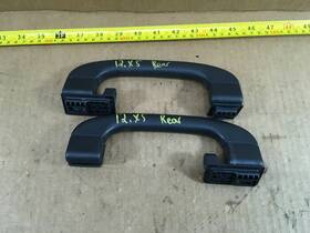 6977696 Bmw 2009 - 2013 X5 E70 Rear Left And Right Upper Roof Grab Handle Set Oem