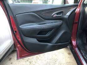 204.gm4g17 Buick Encore 2017 Front Door Trim Panel 828403