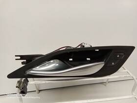 229.gm6c17 Cadillac Escalade 2017 Door Handle Interior 734116