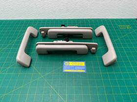 84265483 Cadillac 13-17 Xts - Roof Overhead Grab Handle Set And Rear Interior Light Oem