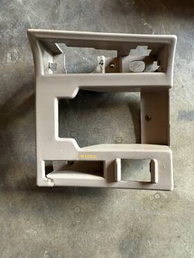 229.gm1z94 Chevrolet 1993 Corvette Door Handle Bezel Light Beige Left Driver Side