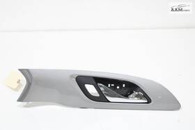 23166618 Chevrolet 2018-2023 Chevy Traverse Front Right Side Inner Door Panel Handle And Bezel Oem