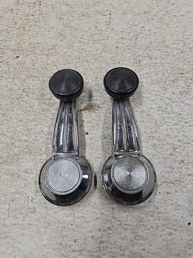 715291 Chevrolet 1967-1972 Gm Chevy C10 Truck Window Cranks