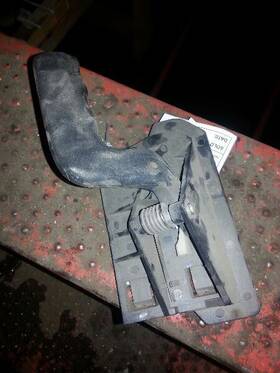 229.gm8m00 Chevrolet Truck Silvrdo15 2000 Door Handle Interior