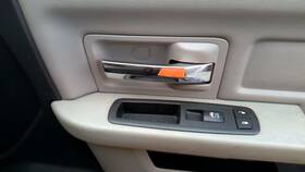 229.ch8m11 Dodge Truck Ram1500 2011 Door Handle Interior 30445529