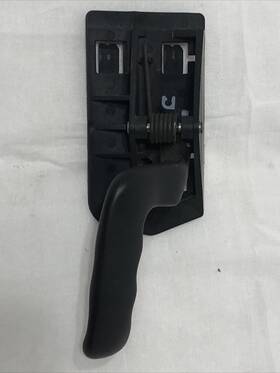 Gm1353125 Factory/oem Rh Passenger Side Inside Door Handle For 99-06 Silverado Sierra Tahoe Yukon