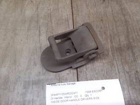 229.fd1e98 Ford Escort 1998 Driver Left Door Handle Inner 65675