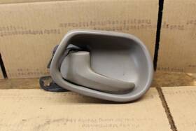 229.fd1g03 Ford 2001 2002 2003 2004 Mustang Left Driver Door Handle Graphite Gray Trim 92