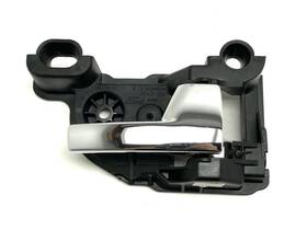 Ford 8g1z-5421818-a Right Passenger Side Rear Interior Door Handle Fits 2008-2009 Taurus 61831