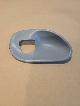 F8ub-1522634-baw Ford E150 E250 E350 Econoline Rh Interior Door Handle Trim Gray