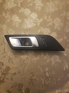 Fr3b6322601a Ford 2016 Mustang Left Side Interior Handle