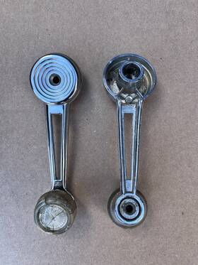 D5ab-5023342-aa Ford Mercury D5ab5023342aa 73-89 Window Crank Handle Pair Used D5ab-5023342-aa Ford Mercury D5ab5023342aa 73-89 Window Crank Handle Pair Used