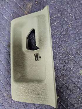 9c2z1522634aa Ford Oem 09-14 E-350 Super Duty Front Door-handle Bezel Right