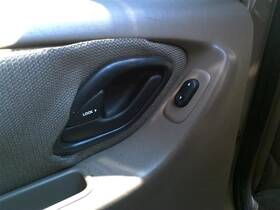 229.fd8c01 Ford Truck Escape 2001 Door Handle Inner 146969