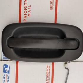 15107654 General Motors 02 - 06 Chevrolet Silverado Avalanche Front Right Door Handle Oem