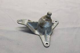 3945242 General Motors Gm Oem Manual Rh Window Crank Housing For 1968-79 C3 Corvette