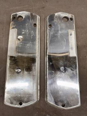 7748803 General Motors Gm 1968-1972 Chevy Impala Arm Rests Armrest Door Panel Caprice Wildcat Bonneville