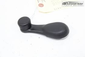 94543673 Gm 16-22 Chevrolet Spark Front Or Rear Side Door Panel Window Regulator Handle Oem