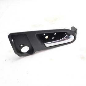 19332611 Gmc 2007-2016 Acadia Front Right Interior Inside Door Handle And Bezel Oem