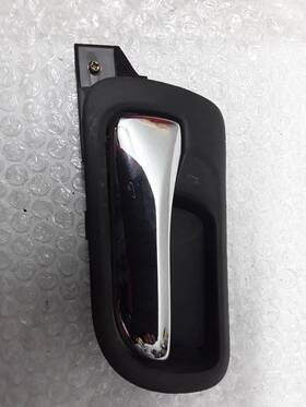 229.ho1m05 Honda L/f Left Driver Front Door Interior Handle 4 2005 Accord Z-92p 229.ho1m05 Honda L/f Left Driver Front Door Interior Handle 4 2005 Accord Z-92p