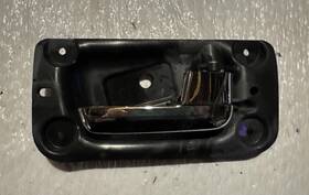 Hummer 60344688 H3 Right Passenger Front Or Rear Inner Interior Door Handle 06 -10