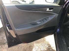 204.hy1s12 Hyundai Sonata 2012 Front Door Trim Panel 815208