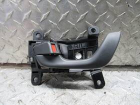 229.hy1520 Hyundai 2020 2021 Kona Left Driver Rear Door Handle Interior