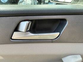 229.hy1q17 Hyundai Interior Inner Door Handle Driver Left Front 2015 16 17 Sonata