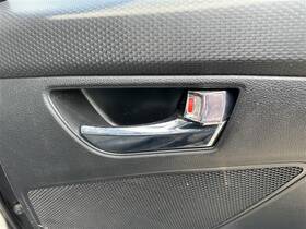 229.hy1w15 Hyundai Veloster 2015 Door Handle Interior 1166991