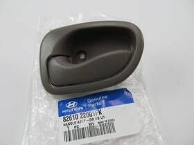 8261022001fk Hyundai Left Drivers Side Interior Door Handle Oem For 1995-1999 Accent