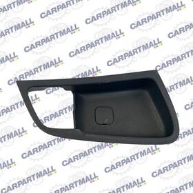 82621-rb000 Hyundai 12-17 Accent Front Right Inner Door Handle Cover Bezel Trim