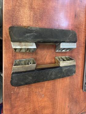 19400 I-5 Classic Chevy 64 65 66 67 Chevelle And 62-64 Nova Corvette Front Arm Rest Chrome Bases