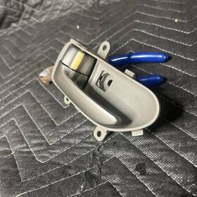 80670-9y000 Infiniti 03-06 G35 Coupe Lh Driver Interior Door Handle Oem