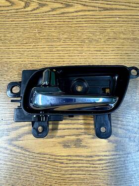 809251la0a Infiniti 2011-2017 Qx56 Qx80 Left Rear Side Interior Door Handle Oem