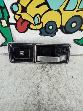 229.am8289 Jeep 1989 Cherokee Interior Door Handle Passenger Rear Rr