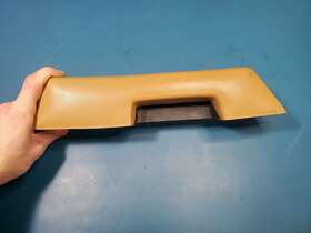 55001422 Jeep Cherokee Comanche Xj Mj 84-96 Tan Honey Passenger Arm Rest Door Handle Pull