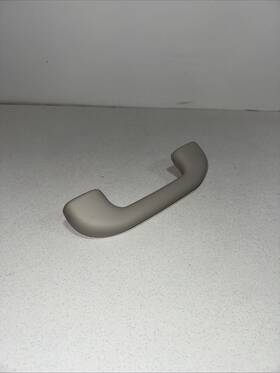 5rg72trmab Jeep 2014-2021 Cherokee Front Right Upper Headliner Roof Grip Handle With Bolts Oem