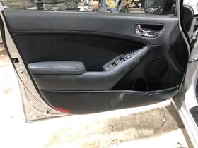204.ki1f15 Kia Forte 2015 Front Door Trim Panel 825457