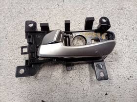 229.ki1217 Kia Sedona 2017 Front Driver Door Handle Interior 336466