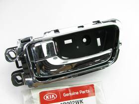 826103r002wk Kia Front Left Drivers Side Interior Door Handle Oem For 15-16 Cadenza