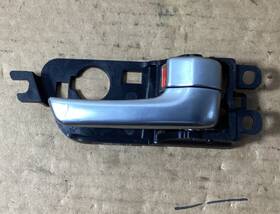 82610b4000 Kia 2013-2018 Cadenza Right Door Interior Handle Oem