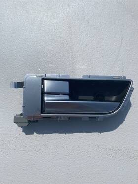 Ah22-22600-ab Land Rover 10-16 Discovery Lr4 Rear Left Driver Side Interior Door Handle Oem