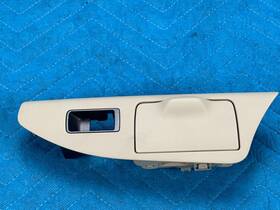 7428060040 Lexus Lx570 Rear Drivers Door Armrest Panel With Ashtray Ivory Lj01 2008-2011 Oem