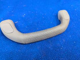 Lexus 74610-60070-b2 Lx470 Front Pillar Assist Handle Rh Or Lh 1998-2007 Gray Lf10 Oem Grab
