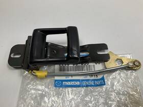 83085865000 Mazda Right Interior Door Handle Oem For 1983-1984 B2200 Pickup