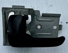 Gg2a-59-330b Mazda 1999-2000 Mx-5 Miata 1.8l Driver Left Side Interior Door Handle