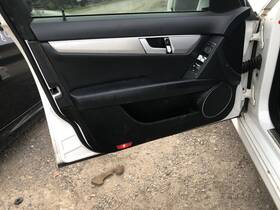 204.mb1d13 Mercedes-benz 2012-2014 C250 Front Interior Door Trim Panel Left Driver 907386